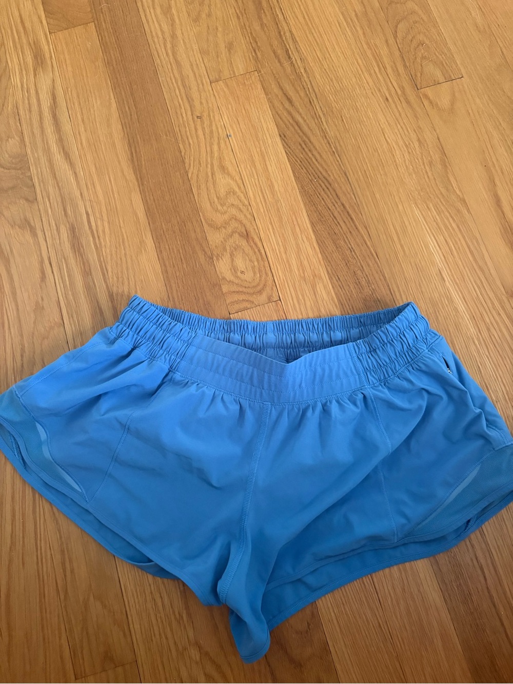 Lululemon Hotty Hot Low-Rise Lined Short
2.5'